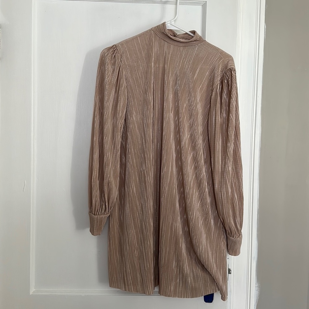 Shimmery tan textured dress NWT boohoo